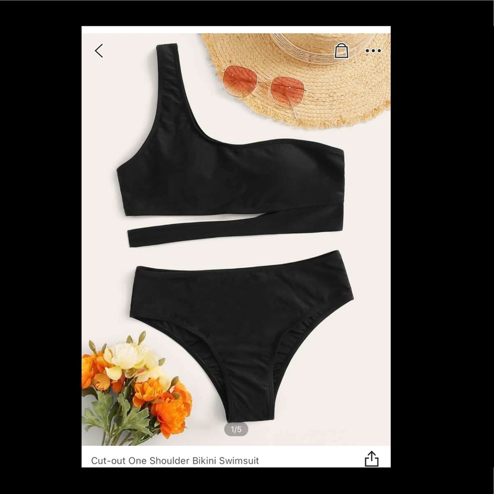 Black bathing suit!! New worn